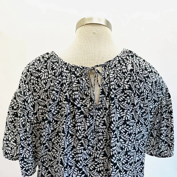 NWT CROFT & BARROW Women Short Sleeve Pullover Casual Black Floral Shirt Size XL - Picture 9 of 14